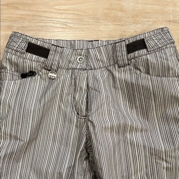 O'Neill Black and White Striped Women's Snowboarding Pants - Picture 3 of 5